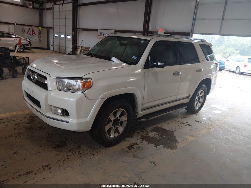 2012 Toyota 4runner VIN JTEZU5JR2C5037110 IAAI salvage auction — LEFT & RIGHT, Salvage Title, sold $2,600 on 2026-07-30 (photo 2)
