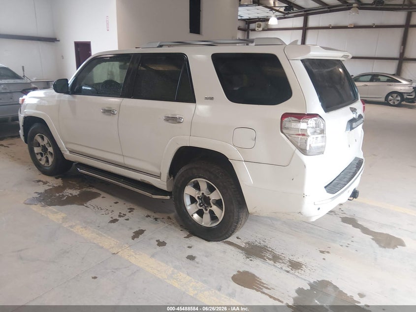 2012 Toyota 4runner VIN JTEZU5JR2C5037110 IAAI salvage auction — LEFT & RIGHT, Salvage Title, sold $2,600 on 2026-07-30 (photo 3)
