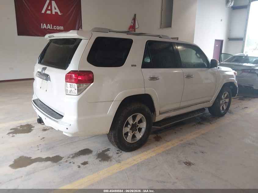 2012 Toyota 4runner VIN JTEZU5JR2C5037110 IAAI salvage auction — LEFT & RIGHT, Salvage Title, sold $2,600 on 2026-07-30 (photo 4)