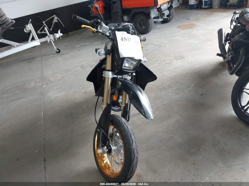 2018 Suzuki Dr-z VIN JS1SK44A1J2100718 IAAI salvage auction — LEFT SIDE, Rebuildable (Florida), sold $1,850 on 2026-07-14 (photo 5)