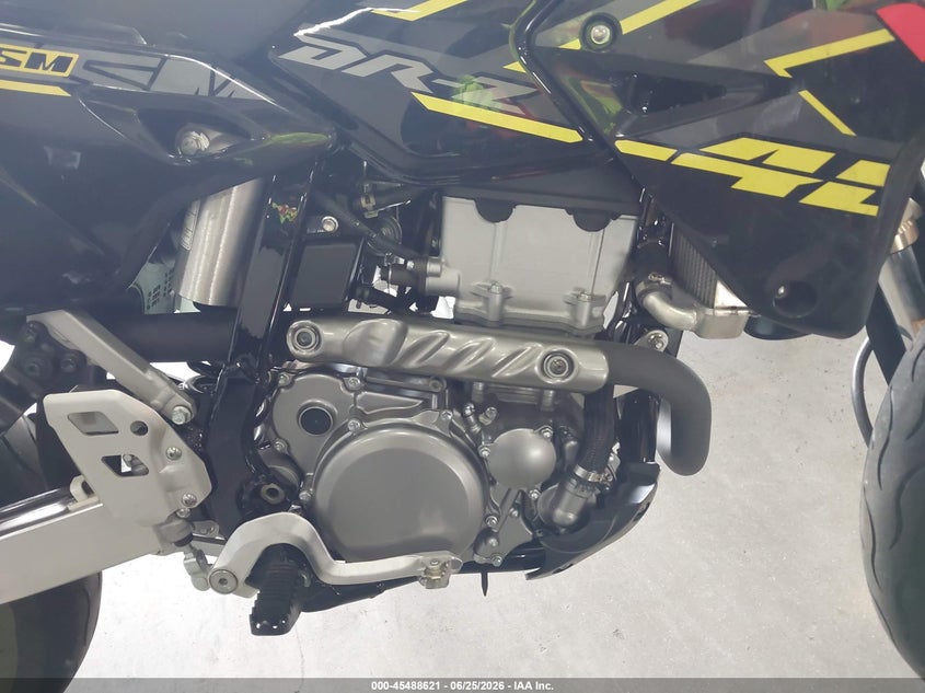 2018 Suzuki Dr-z VIN JS1SK44A1J2100718 IAAI salvage auction — LEFT SIDE, Rebuildable (Florida), sold $1,850 on 2026-07-14 (photo 8)