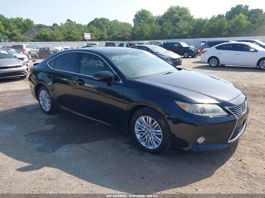 2013 Lexus ES VIN JTHBK1GG3D2061492 IAAI salvage auction — REAR END, Clear (Indiana), sold $2,150 on 2026-07-28 (photo 1)