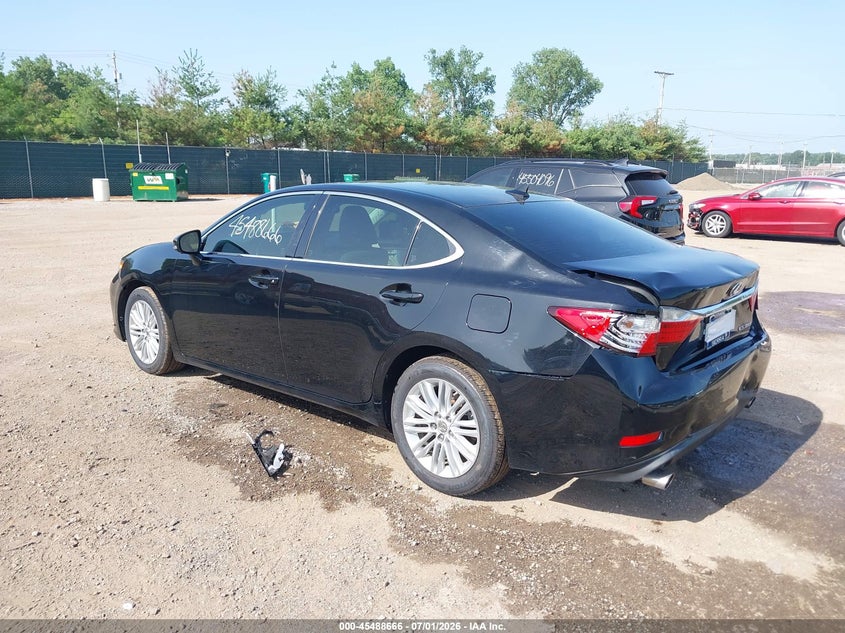 2013 Lexus ES VIN JTHBK1GG3D2061492 IAAI salvage auction — REAR END, Clear (Indiana), sold $2,150 on 2026-07-28 (photo 3)