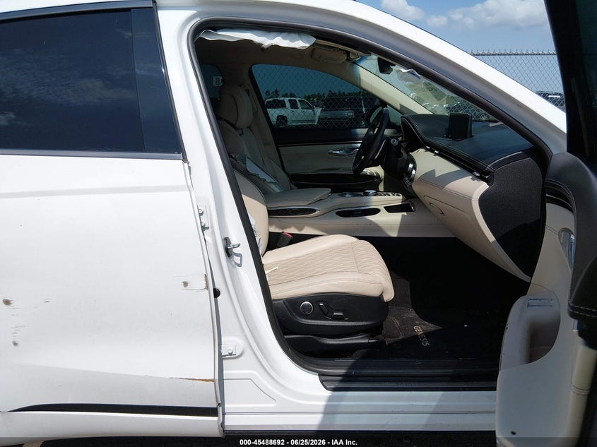 2022 Genesis Gv70 VIN KMUMCDTC5NU045289 IAAI salvage auction — SIDE, Wait Title, sold $13,700 on 2026-09-10 (photo 5)
