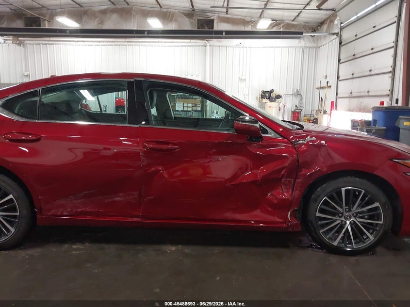 2024 Lexus ES VIN 58ADA1C1XRU045269 IAAI salvage auction — SIDE, Salvage (Iowa), sold $15,100 on 2026-07-28 (photo 6)