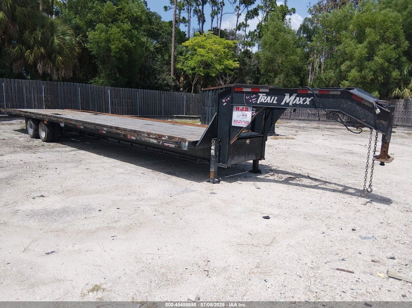 2023 Trailmaxx 40' goosenck trailer VIN 7WL3H4028PT000801 IAAI salvage auction — SIDE, Certificate Of Destruction (Florida), sold $1,650 on 2026-07-29 (photo 1)