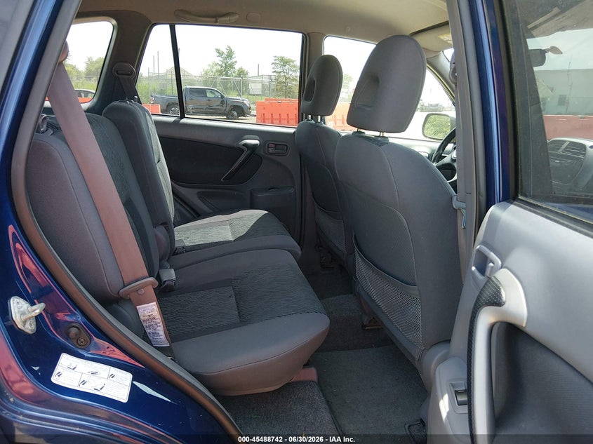 2002 Toyota Rav4 VIN JTEHH20V026028251 IAAI salvage auction — NORMAL WEAR, Clear (Illinois), sold $300 on 2026-07-15 (photo 8)
