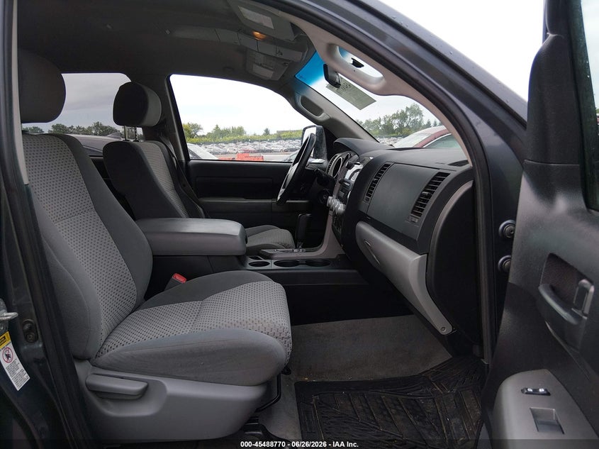 2010 Toyota Tundra VIN 5TFDW5F18AX144515 IAAI salvage auction — NORMAL WEAR, Clear (Illinois), sold $2,950 on 2026-07-29 (photo 5)