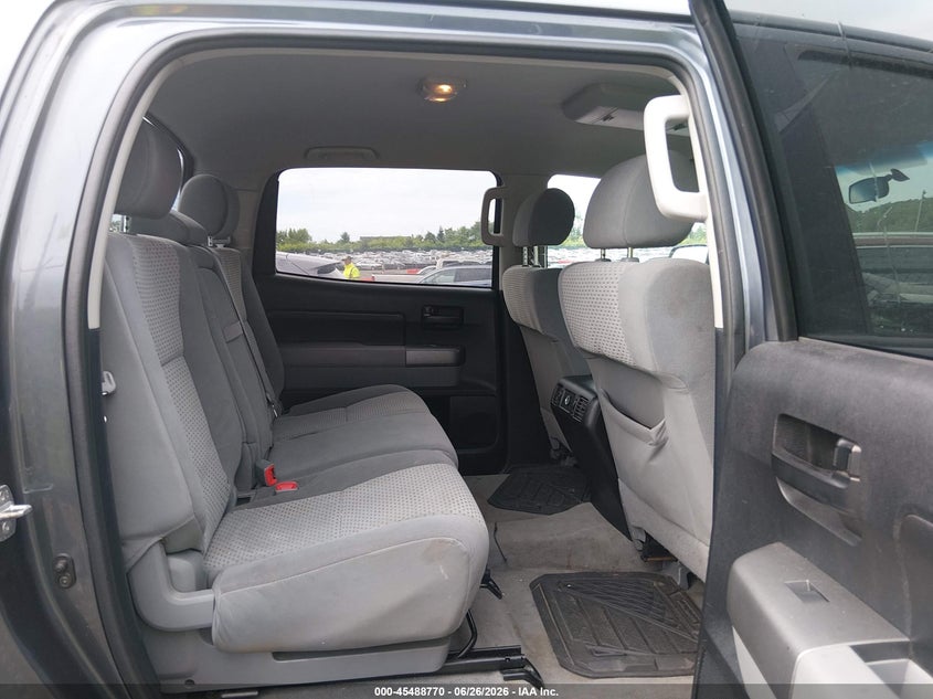 2010 Toyota Tundra VIN 5TFDW5F18AX144515 IAAI salvage auction — NORMAL WEAR, Clear (Illinois), sold $2,950 on 2026-07-29 (photo 8)