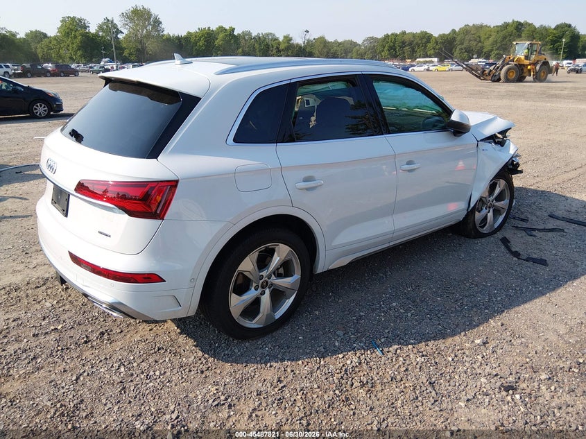 2024 Audi Q5 VIN WA1FAAFY1R2088949 IAAI salvage auction — RIGHT FRONT, Wait Title, sold $11,650 on 2026-08-26 (photo 4)