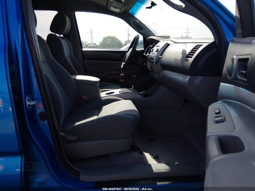 2008 Toyota Tacoma VIN 5TEJU62N18Z533328 IAAI salvage auction — STORM DAMAGE, Salvage (Kansas), sold $6,150 on 2026-07-31 (photo 5)