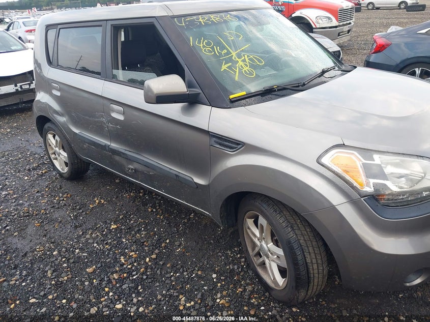 2010 Kia Soul VIN KNDJT2A20A7192228 IAAI salvage auction — FRONT & REAR, Mv-907A (New York), sold $500 on 2026-07-17 (photo 6)