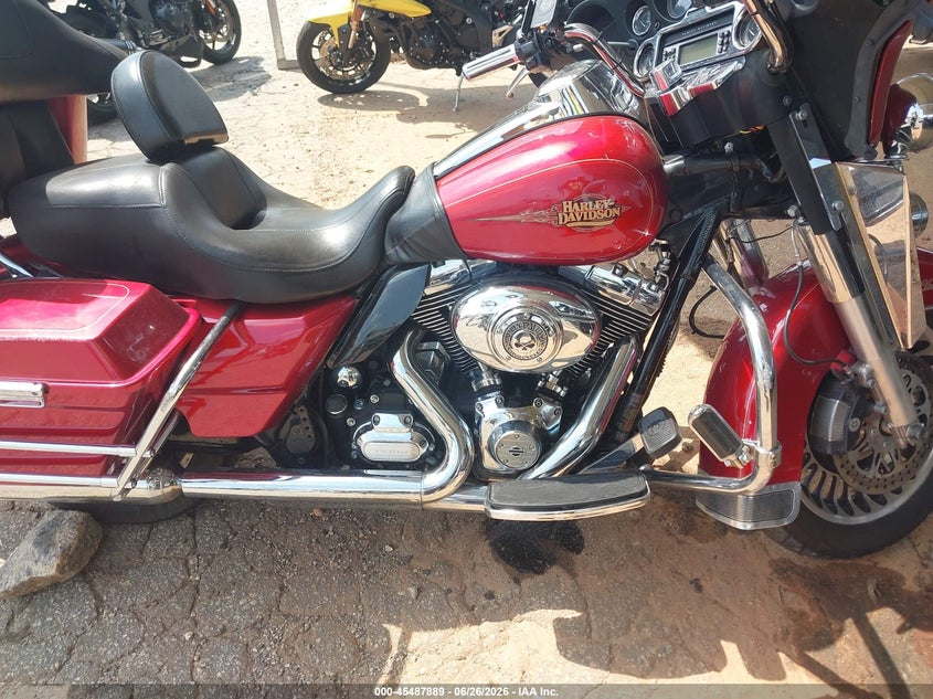 2012 Harley-davidson Electra glide VIN 1HD1FFM11CB621117 IAAI salvage auction — RIGHT SIDE, Wait Title, sold $1,525 on 2026-09-30 (photo 8)