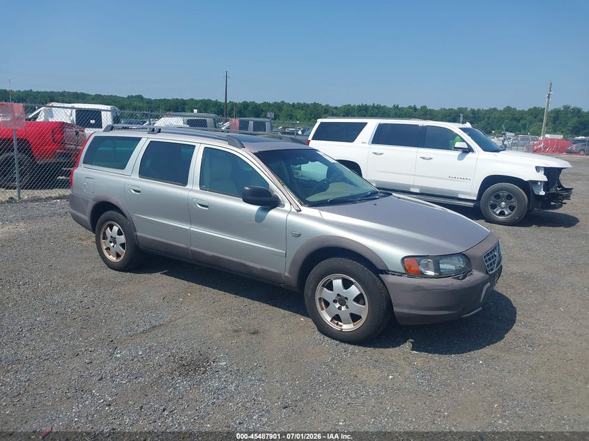 2004 Volvo Xc70 VIN YV1SZ59HX41161129 IAAI salvage auction — NORMAL WEAR, Clear (Delaware), sold $225 on 2026-07-13 (photo 1)