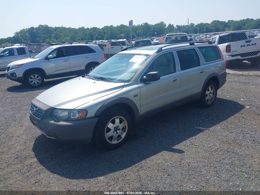 2004 Volvo Xc70 VIN YV1SZ59HX41161129 IAAI salvage auction — NORMAL WEAR, Clear (Delaware), sold $225 on 2026-07-13 (photo 2)