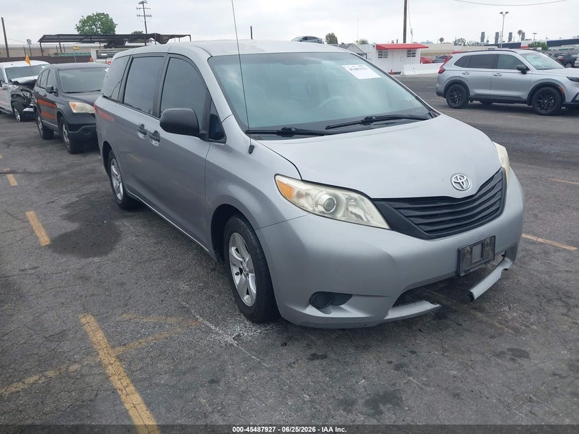 2011 Toyota Sienna VIN 5TDZK3DCXBS025933 IAAI salvage auction — UNDERCARRIAGE, Salvage (California), sold $1,300 on 2026-07-13 (photo 1)