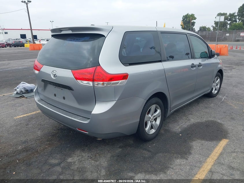 2011 Toyota Sienna VIN 5TDZK3DCXBS025933 IAAI salvage auction — UNDERCARRIAGE, Salvage (California), sold $1,300 on 2026-07-13 (photo 4)