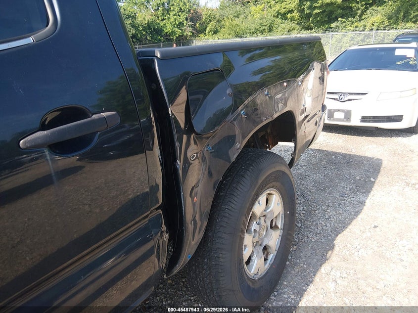 2005 Toyota Tacoma VIN 5TEJU62NX5Z080046 IAAI salvage auction — LEFT SIDE, Salvage (Ohio), sold $1,650 on 2026-07-28 (photo 6)