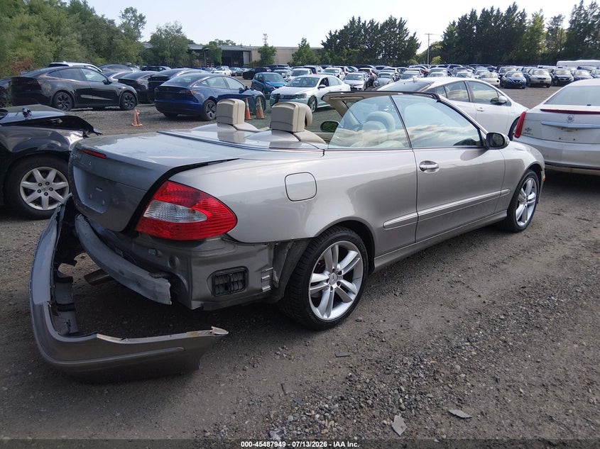 2007 Mercedes-benz Clk-class VIN WDBTK56F67F209636 IAAI salvage auction — REAR END, Salvage (Idaho), sold $25 on 2026-07-28 (photo 4)