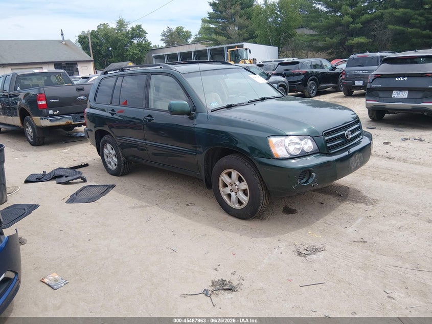 2002 Toyota Highlander VIN JTEGD21A420045916 IAAI salvage auction — NORMAL WEAR, Clear (Massachusetts), sold $1,775 on 2026-07-08 (photo 1)
