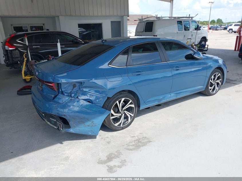 2025 Volkswagen Jetta VIN 3VWGX7BU3SM065019 IAAI salvage auction — RIGHT REAR, Salvage Title, sold $8,000 on 2026-07-29 (photo 4)