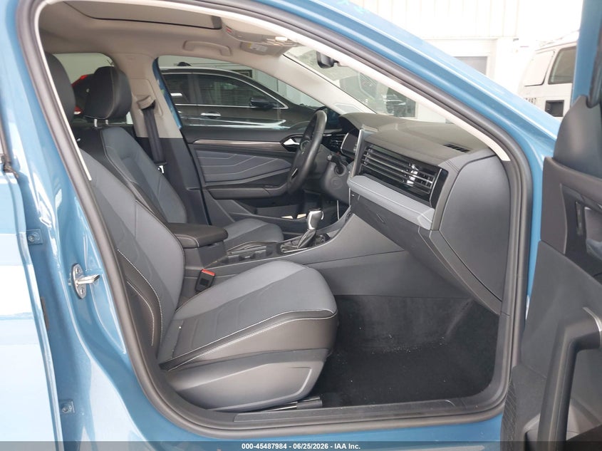 2025 Volkswagen Jetta VIN 3VWGX7BU3SM065019 IAAI salvage auction — RIGHT REAR, Salvage Title, sold $8,000 on 2026-07-29 (photo 5)