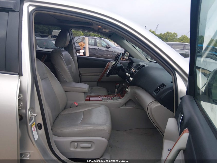 2010 Toyota Highlander VIN 5TDYK3EH5AS010826 IAAI salvage auction — FRONT END, Salvage (Tennessee), sold $1,250 on 2026-07-22 (photo 5)