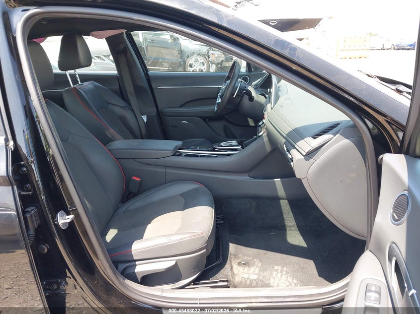 2023 Hyundai Sonata VIN KMHL44J2XPA281622 IAAI salvage auction — SIDE, Salvage (Tennessee), sold $4,850 on 2026-07-30 (photo 5)