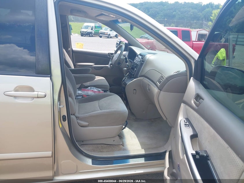2006 Toyota Sienna VIN 5TDZA23C46S571079 IAAI salvage auction — NORMAL WEAR, Clear (Tennessee), sold $875 on 2026-07-29 (photo 5)