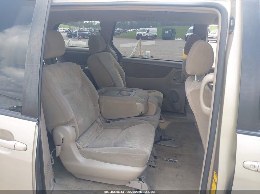 2006 Toyota Sienna VIN 5TDZA23C46S571079 IAAI salvage auction — NORMAL WEAR, Clear (Tennessee), sold $875 on 2026-07-29 (photo 8)