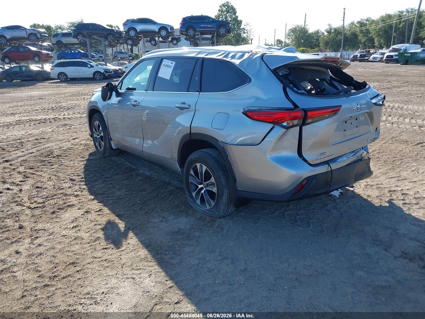 2020 Toyota Highlander VIN 5TDGZRBH9LS026335 IAAI salvage auction — ROLLOVER, Certificate Of Destruction (Florida), sold $575 on 2026-07-28 (photo 3)