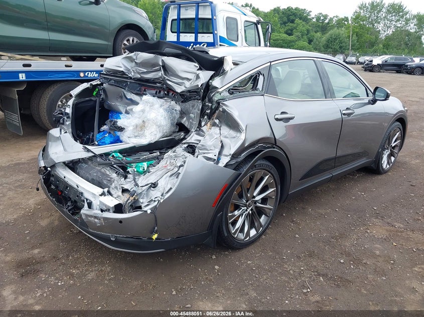 2025 Toyota Crown VIN JTDAAAAF8S3037356 IAAI salvage auction — REAR END, Salvage (Idaho), sold $12,100 on 2026-07-15 (photo 4)