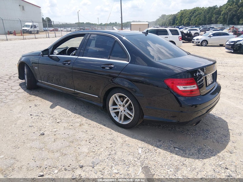 2012 Mercedes-benz C-klasse VIN WDDGF4HB4CR201416 IAAI salvage auction — NORMAL WEAR, Clear (Georgia), sold $425 on 2026-07-16 (photo 3)