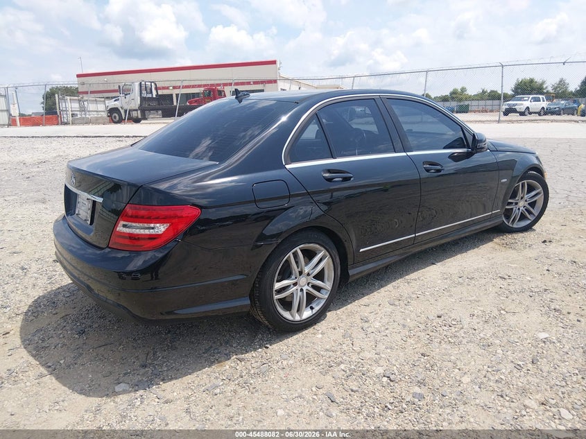 2012 Mercedes-benz C-klasse VIN WDDGF4HB4CR201416 IAAI salvage auction — NORMAL WEAR, Clear (Georgia), sold $425 on 2026-07-16 (photo 4)