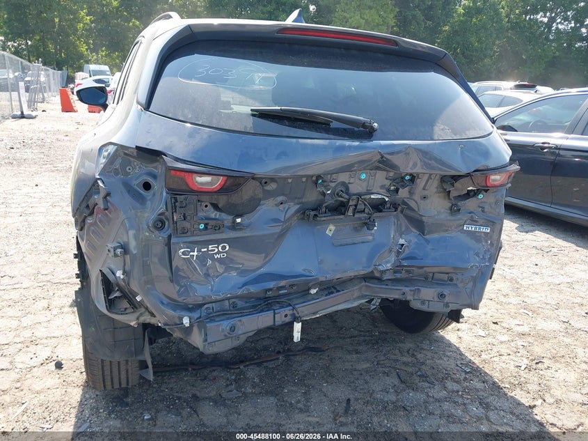 2025 Mazda Cx-50 VIN 7MMVAADW8SN106225 IAAI salvage auction — REAR END, Wait Title, sold $9,500 on 2026-08-27 (photo 6)