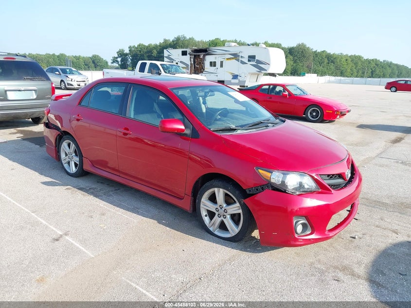 2013 Toyota Corolla VIN 5YFBU4EEXDP164991 IAAI salvage auction — FRONT & REAR, Clear (Indiana), sold $475 on 2026-07-29 (photo 1)