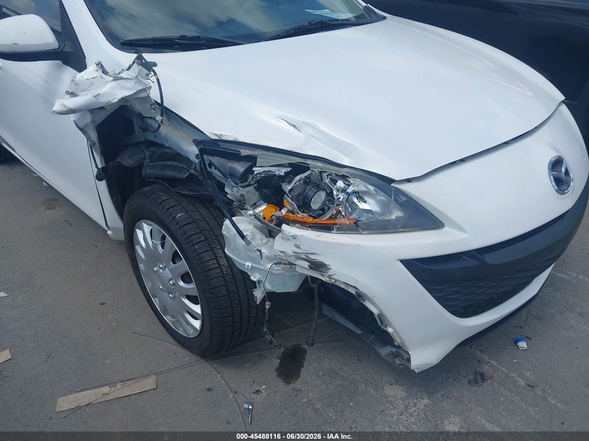 2011 Mazda 3 VIN JM1BL1UF6B1392404 IAAI salvage auction — FRONT & REAR, Salvage (Idaho), sold $600 on 2026-07-13 (photo 6)