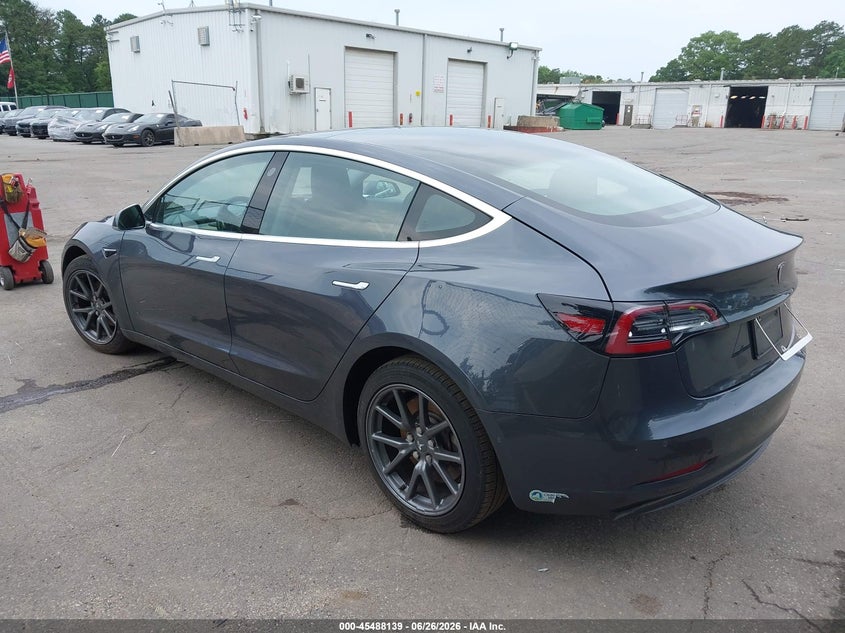 2018 Tesla Model 3 VIN 5YJ3E1EA8JF040951 IAAI salvage auction — REAR END, Mv-907A (New York), sold $4,800 on 2026-07-17 (photo 3)