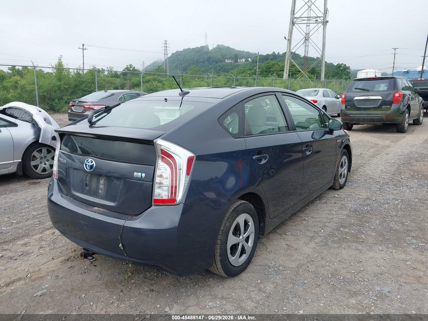 2013 Toyota Prius VIN JTDKN3DU3D5615238 IAAI salvage auction — LEFT SIDE, Salvage (Pennsylvania), sold $1,925 on 2026-07-14 (photo 4)