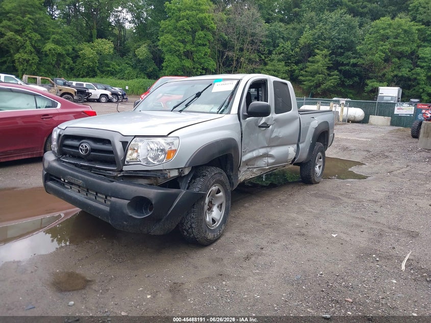 2005 Toyota Tacoma VIN 5TEUX42N85Z052979 IAAI salvage auction — SIDE, Salvage (Vermont), sold $2,950 on 2026-08-01 (photo 2)
