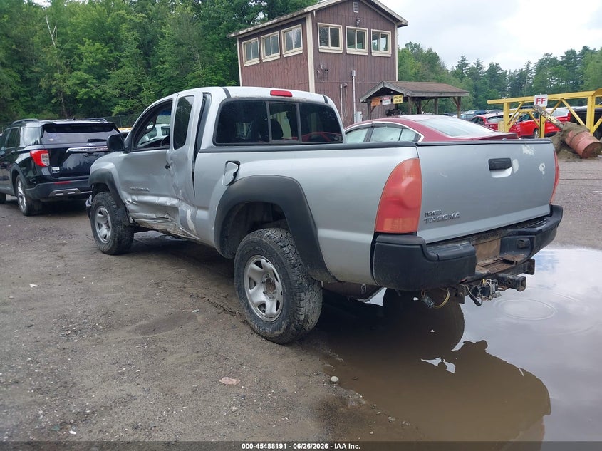 2005 Toyota Tacoma VIN 5TEUX42N85Z052979 IAAI salvage auction — SIDE, Salvage (Vermont), sold $2,950 on 2026-08-01 (photo 3)