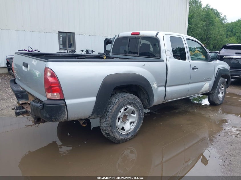 2005 Toyota Tacoma VIN 5TEUX42N85Z052979 IAAI salvage auction — SIDE, Salvage (Vermont), sold $2,950 on 2026-08-01 (photo 4)