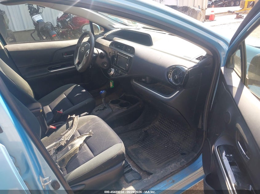 2015 Toyota Prius c VIN JTDKDTB34F1111708 IAAI salvage auction — FRONT END, Salvage (Vermont), sold $750 on 2026-08-01 (photo 5)