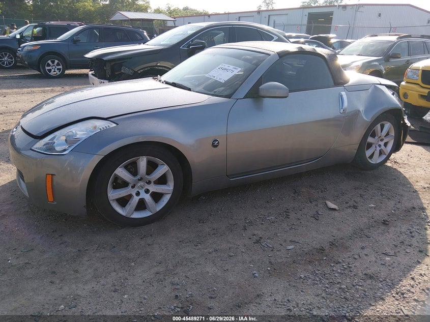 2004 Nissan 350z VIN JN1AZ36A24T013903 IAAI salvage auction — REAR END, Salvage (Kentucky), sold $1,100 on 2026-07-20 (photo 2)