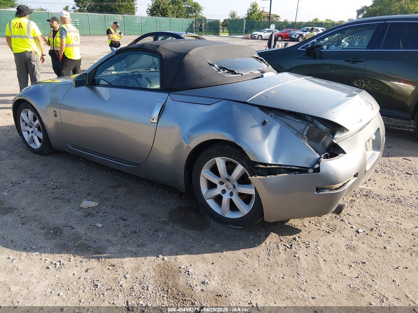 2004 Nissan 350z VIN JN1AZ36A24T013903 IAAI salvage auction — REAR END, Salvage (Kentucky), sold $1,100 on 2026-07-20 (photo 3)