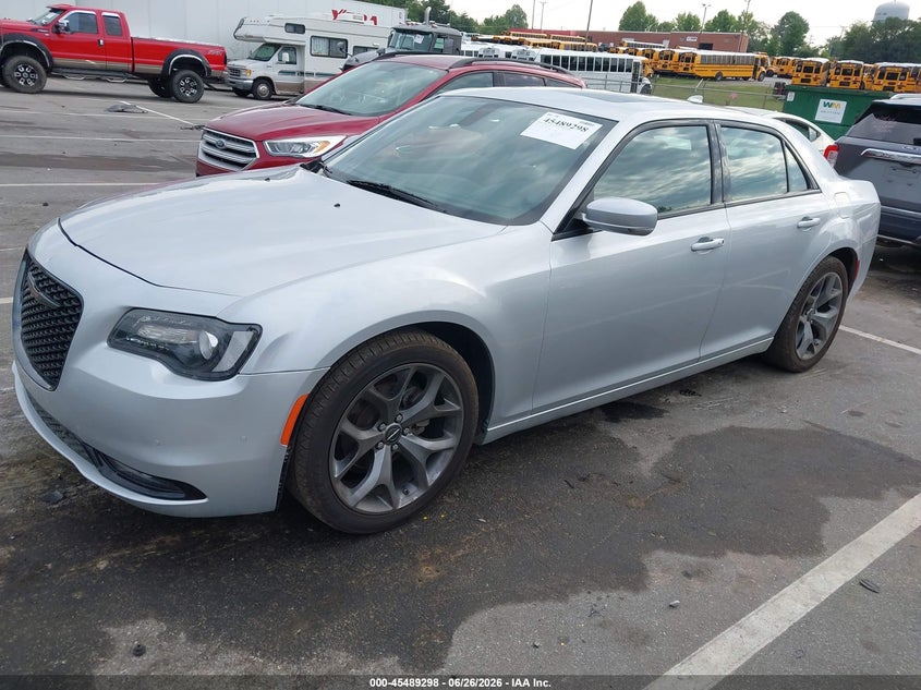 2023 Chrysler 300 VIN 2C3CCABG8PH624353 IAAI salvage auction — SIDE, Salvage (North Carolina), sold $7,200 on 2026-08-02 (photo 2)