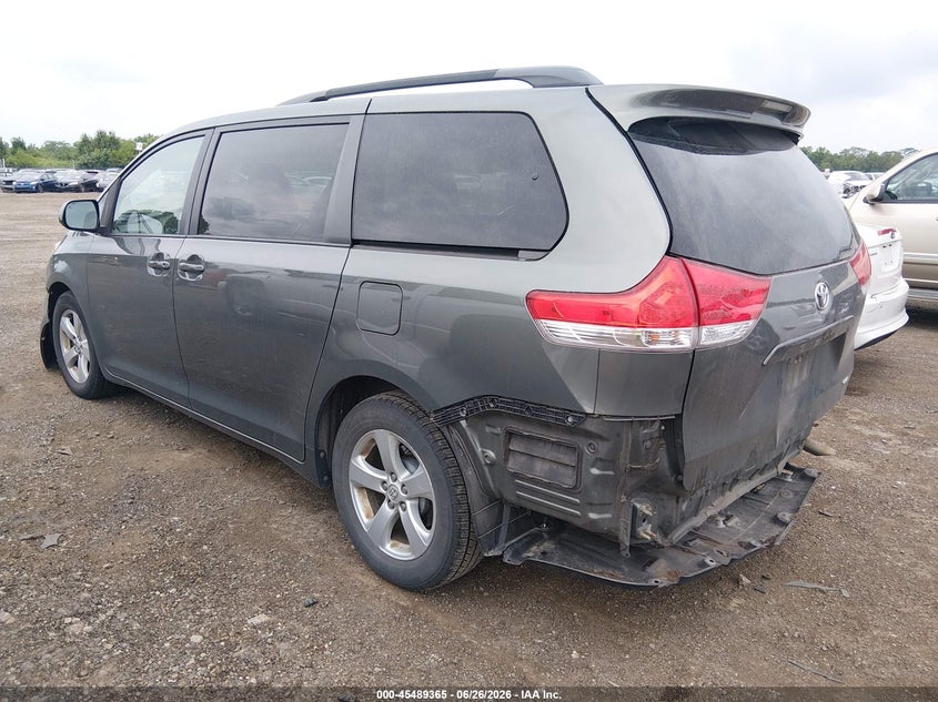 2014 Toyota Sienna VIN 5TDKK3DC2ES419058 IAAI salvage auction — FRONT & REAR, Salvage (Ohio), sold $2,050 on 2026-07-29 (photo 3)