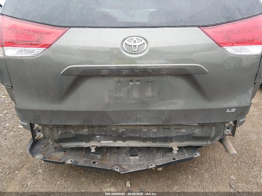 2014 Toyota Sienna VIN 5TDKK3DC2ES419058 IAAI salvage auction — FRONT & REAR, Salvage (Ohio), sold $2,050 on 2026-07-29 (photo 6)
