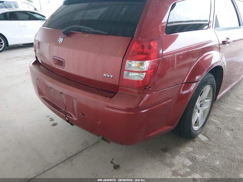 2005 Dodge Magnum VIN 2D4FV48V85H536476 IAAI salvage auction — NORMAL WEAR, Clear (New Mexico), sold $500 on 2026-07-06 (photo 6)