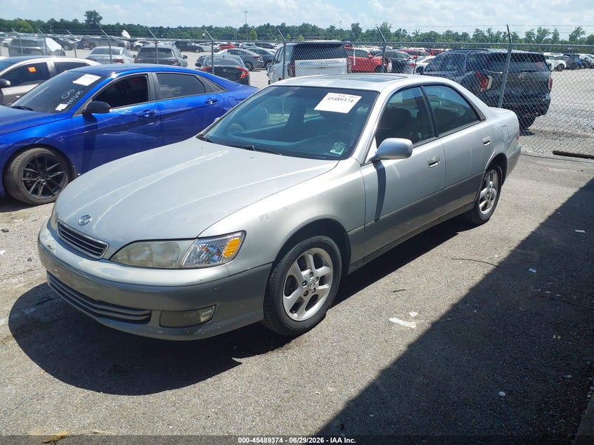 2001 Lexus Es 300 VIN JT8BF28G110291516 IAAI salvage auction — NORMAL WEAR, Clear (Louisiana), sold $225 on 2026-07-14 (photo 2)